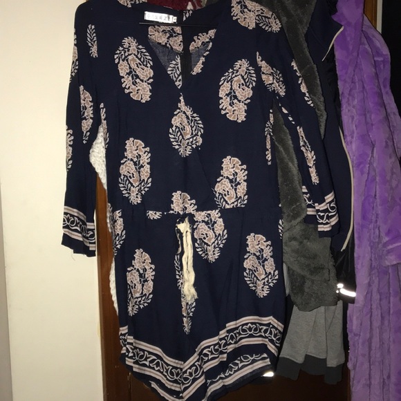 Old Navy Dresses & Skirts - Cute romper